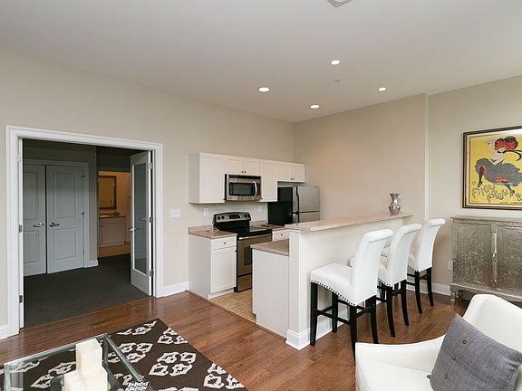 4th image of 201 Stanwix St