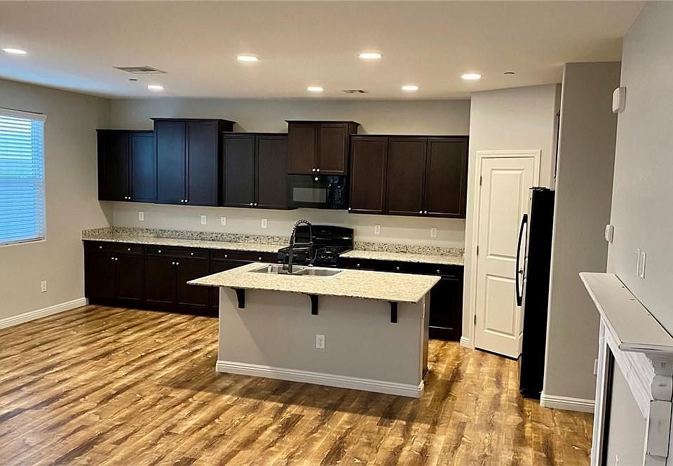 1st image of 10119 Mayflower Bay Ave