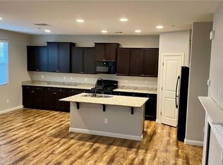 10119 Mayflower Bay Ave, Las Vegas, NV 89166