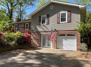 2010 Buoy Dr, Stafford, VA 22554