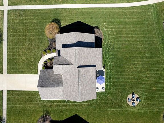 4th image of 780 Wildwood Dr