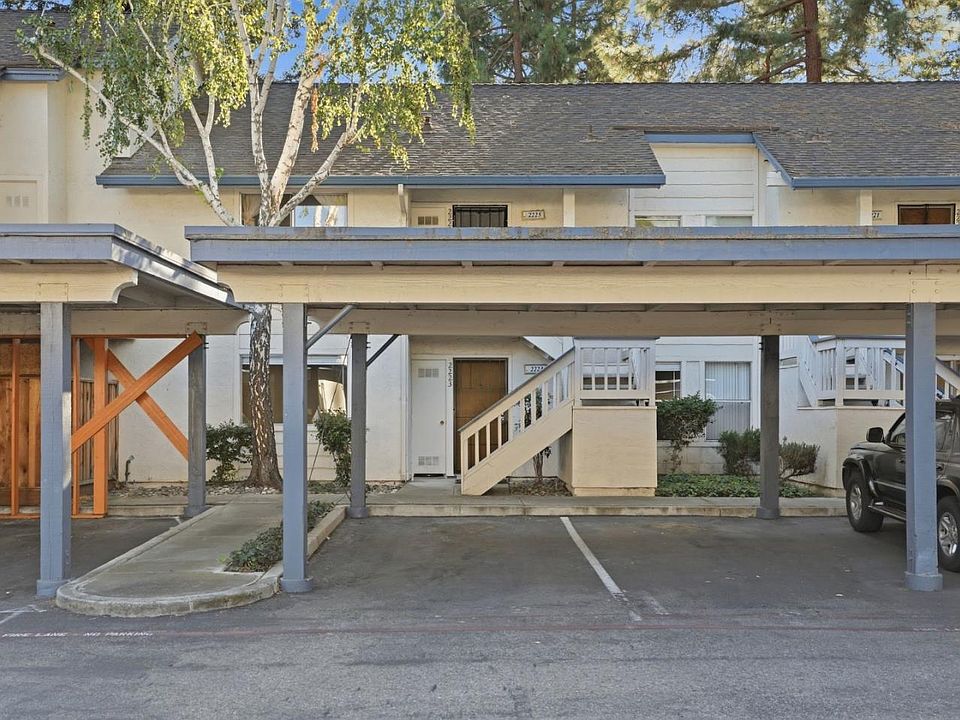 1st image of 2223 Summereve Ct