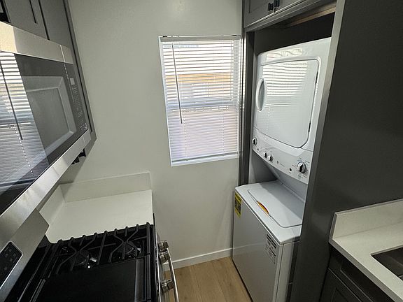 5th image of 5447 Russell Ave APT 6