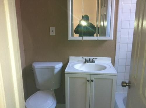 5th image of 550 W 41st Dr APT 1