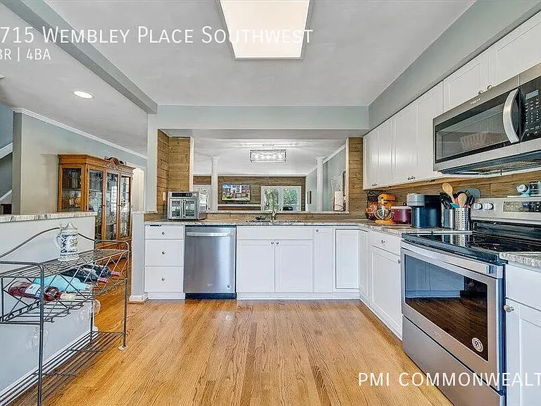4715 Wembley Pl SW — Photo 8