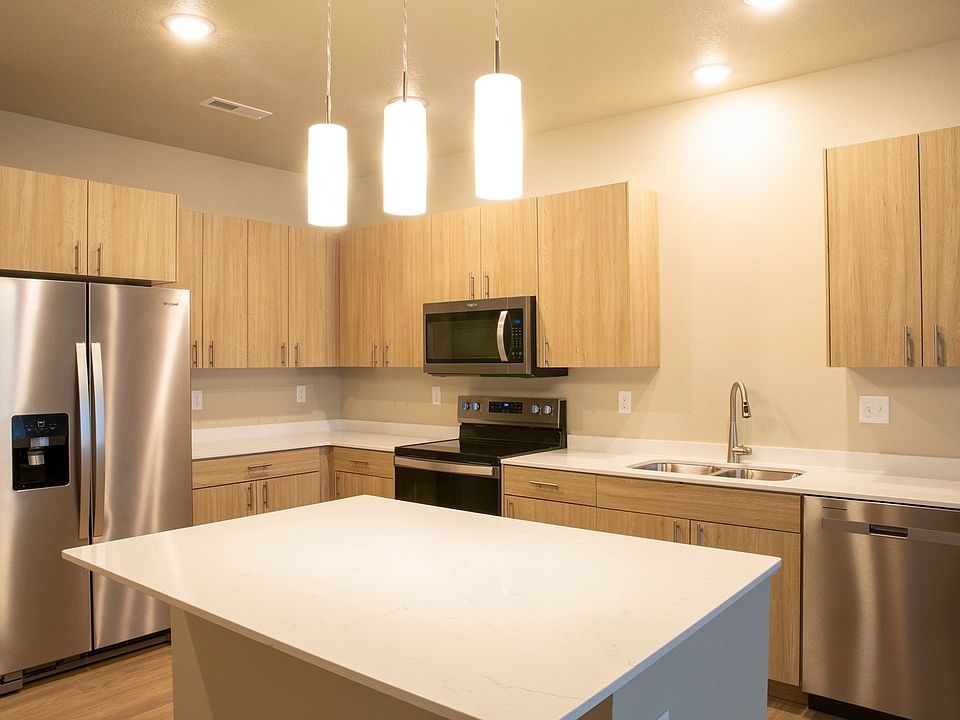 1 Bed Suite