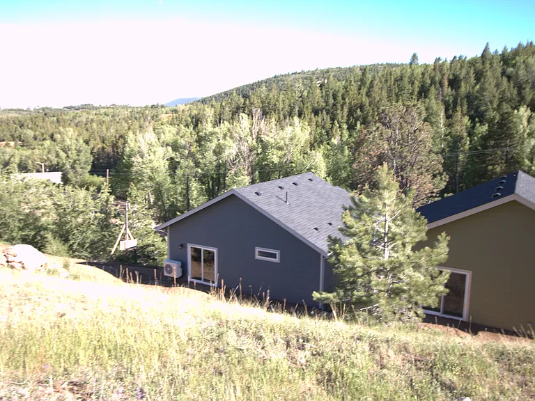 541 Eureka St — Photo 3