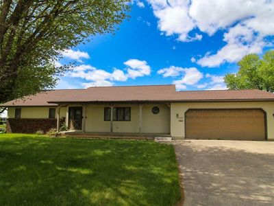 1107 12th St, Grundy Center, IA, 50638