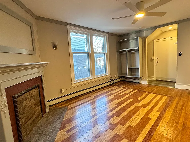 322 Cherry SE — Photo 3
