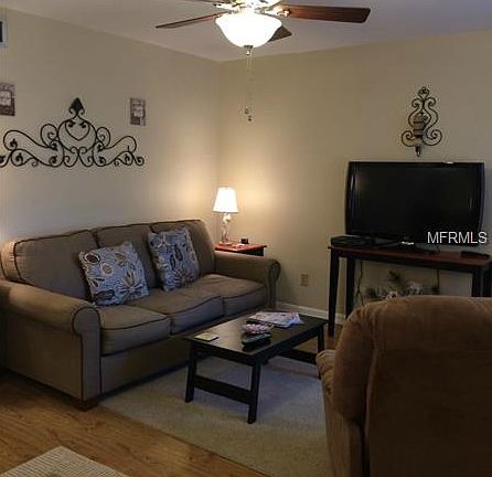 2nd image of 400 El Camino Dr APT 116