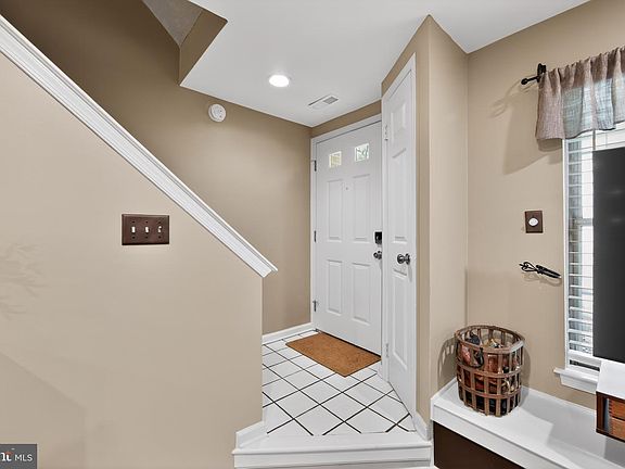 2nd image of 46 Rampart Dr