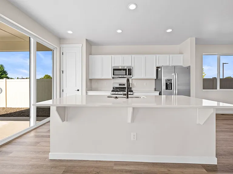11323 Willamette Way — Photo 2