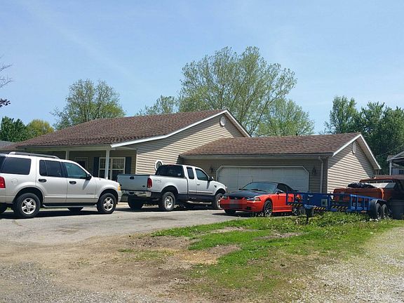 4th image of 2612 Carolyn Blvd