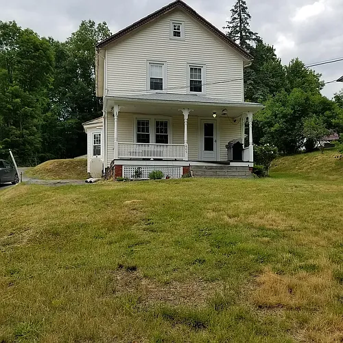 605 State Route 32 Photo 1