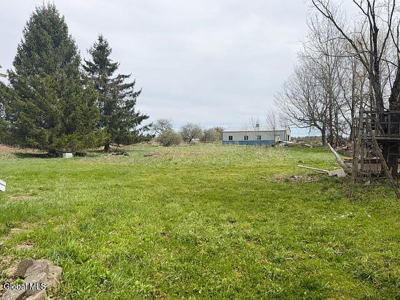 4th image of 129 Hogsback Road