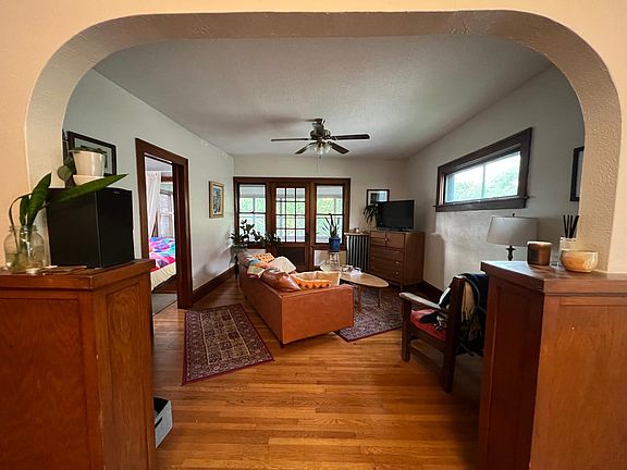 3rd image of 586 Portland Ave #2
