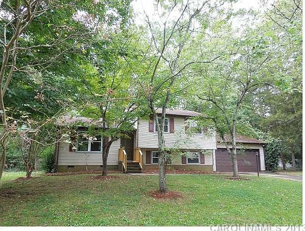 1st image of 6215 Fringe Tree Dr