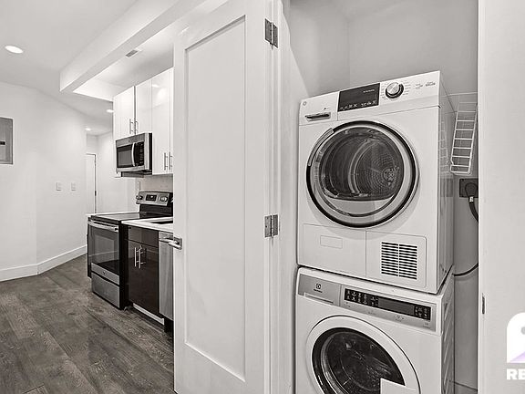 4th image of 65 Seaman Ave APT 2A