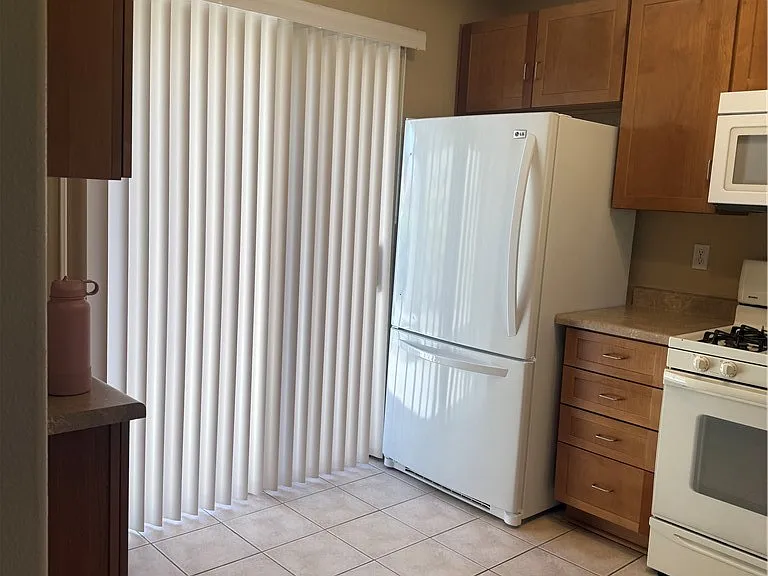2425 Showcase Dr — Photo 10