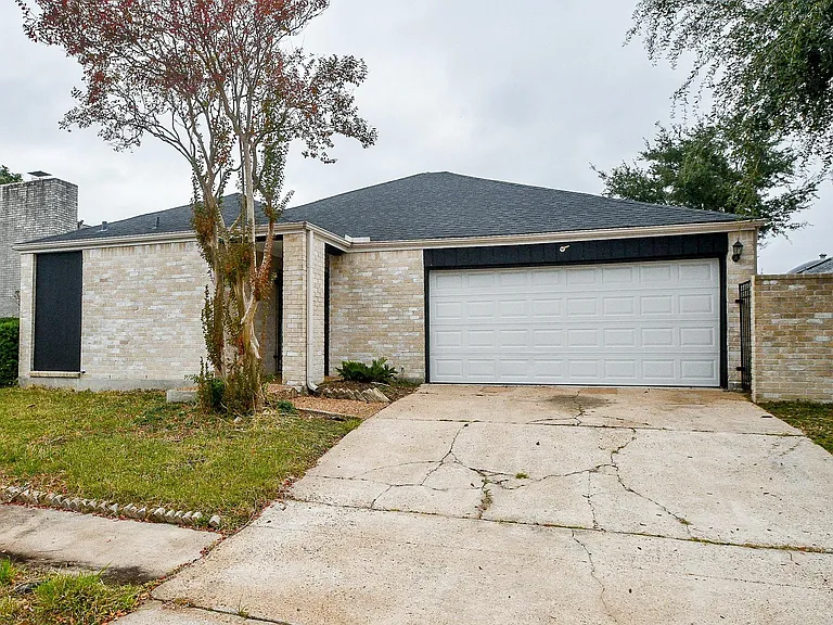 7822 Albin Ln — Photo 2