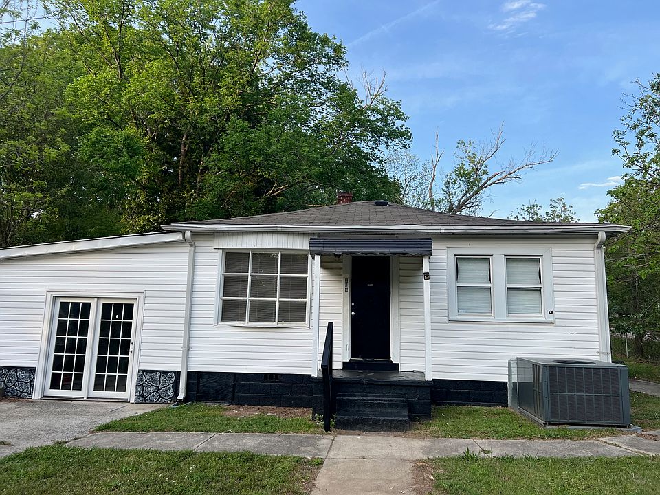 1st image of 819 Skyland St