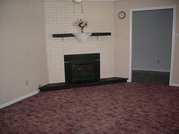 4th image of 290 Culpepper Dr