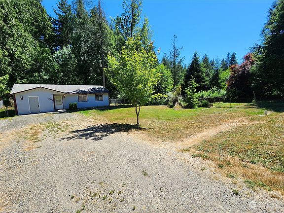 4th image of 200 E Annas Way