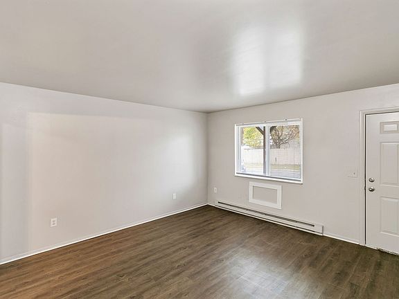 3rd image of 685 Michigan Ave E #13779188
