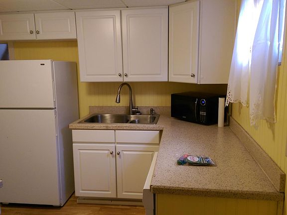 4th image of 611 E Flint St #Basement