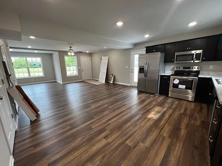 111 Judy Ct — Photo 3