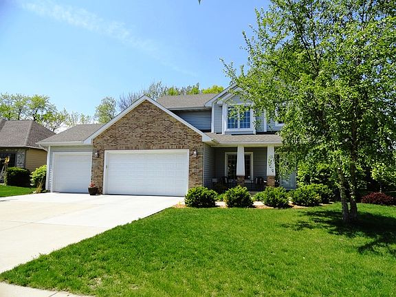 2nd image of 2408 SW Woodbury Ln