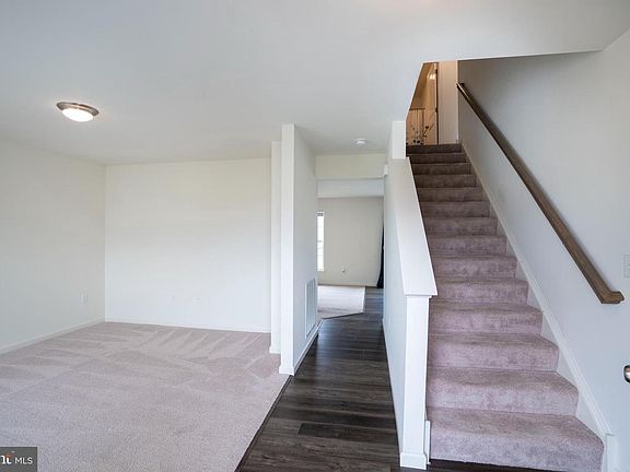3rd image of 273 Fawn Valley Rd
