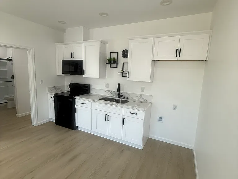 3466 Washington St — Photo 9
