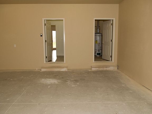 3rd image of 1214 Emerald Dr