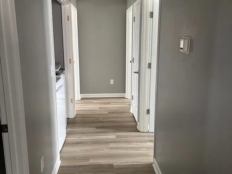 332 W Edmunds St — Photo 5