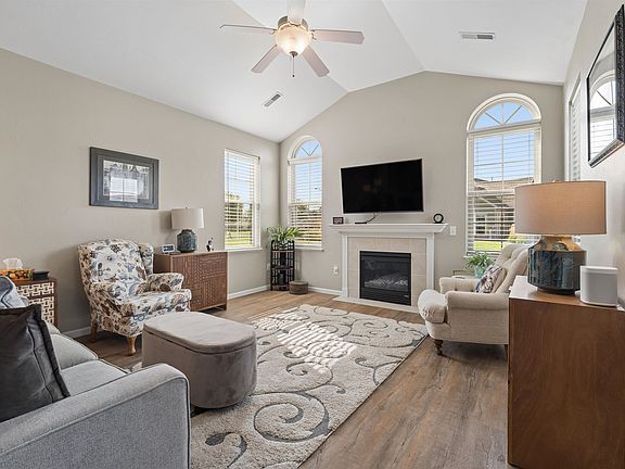 5th image of 2301 Tuscany Way