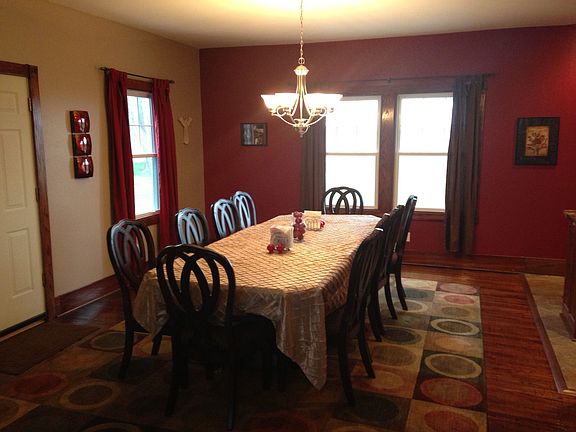 Dining Room (open to living)