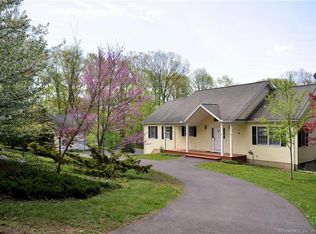 75 Barberry Dr, Burlington, CT 06013