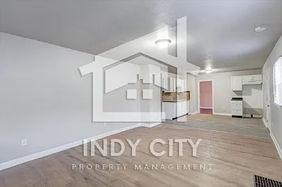3534 N Parker Ave — Photo 5