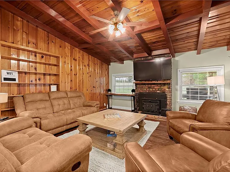 905 Liberty Hill Rd NE — Photo 3
