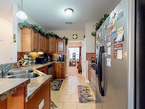 5th image of 617 Napa Valley Ct