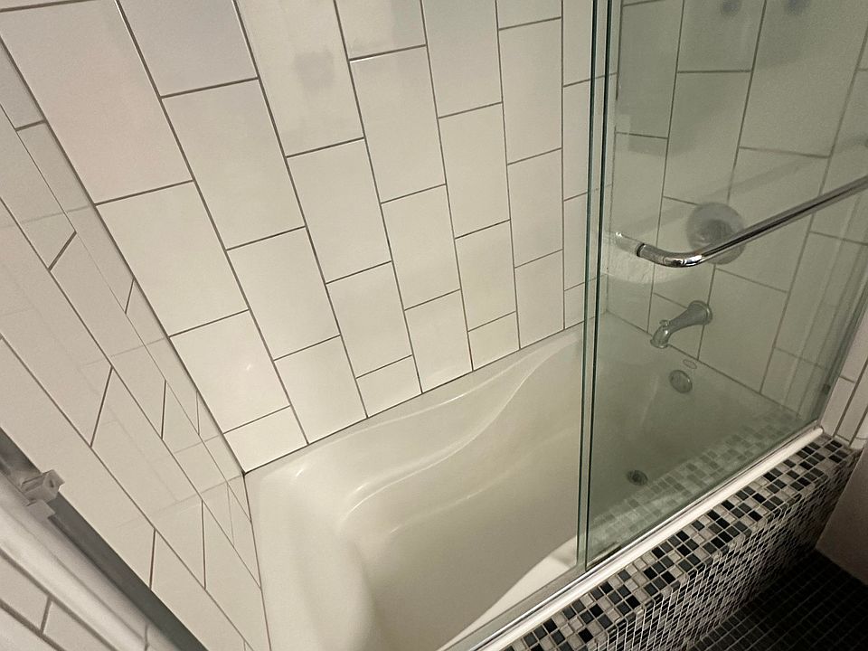 bathtub