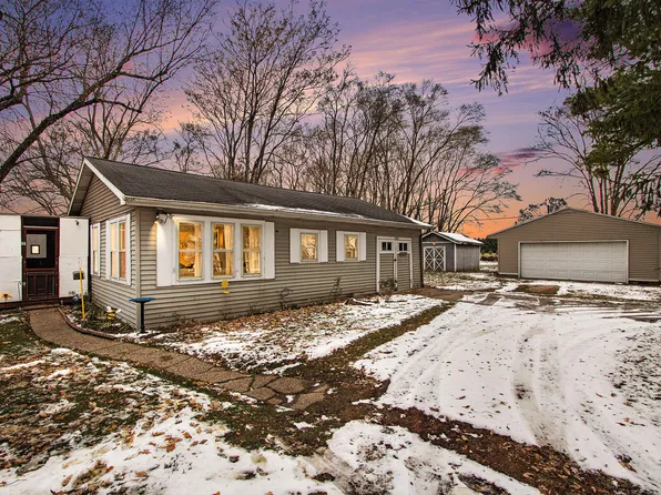 8750 Ruggles Rd, Baroda, MI 49101