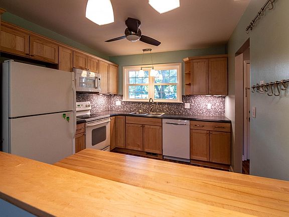 4th image of 3522 Burbank Dr #48103