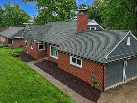 3rd image of 3021 Fulton Dr NW