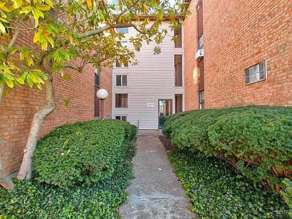 4th image of 4902 Chalet Drive