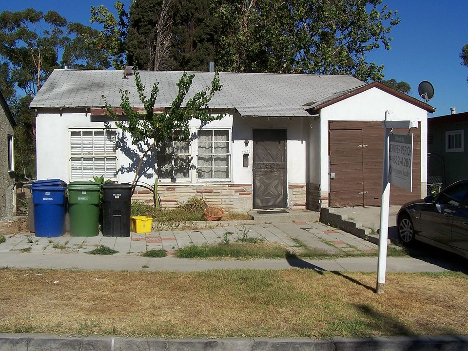 1st image of 2322 Highbury Ave