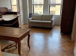 2000 N Lincoln Park West Pkwy #404, Chicago, IL 60614
