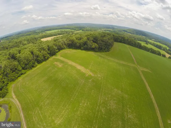 1254 Saint Matthews Rd, Chester Springs, PA 19425