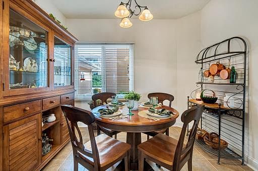 4th image of 1060 La Casa Ct #D